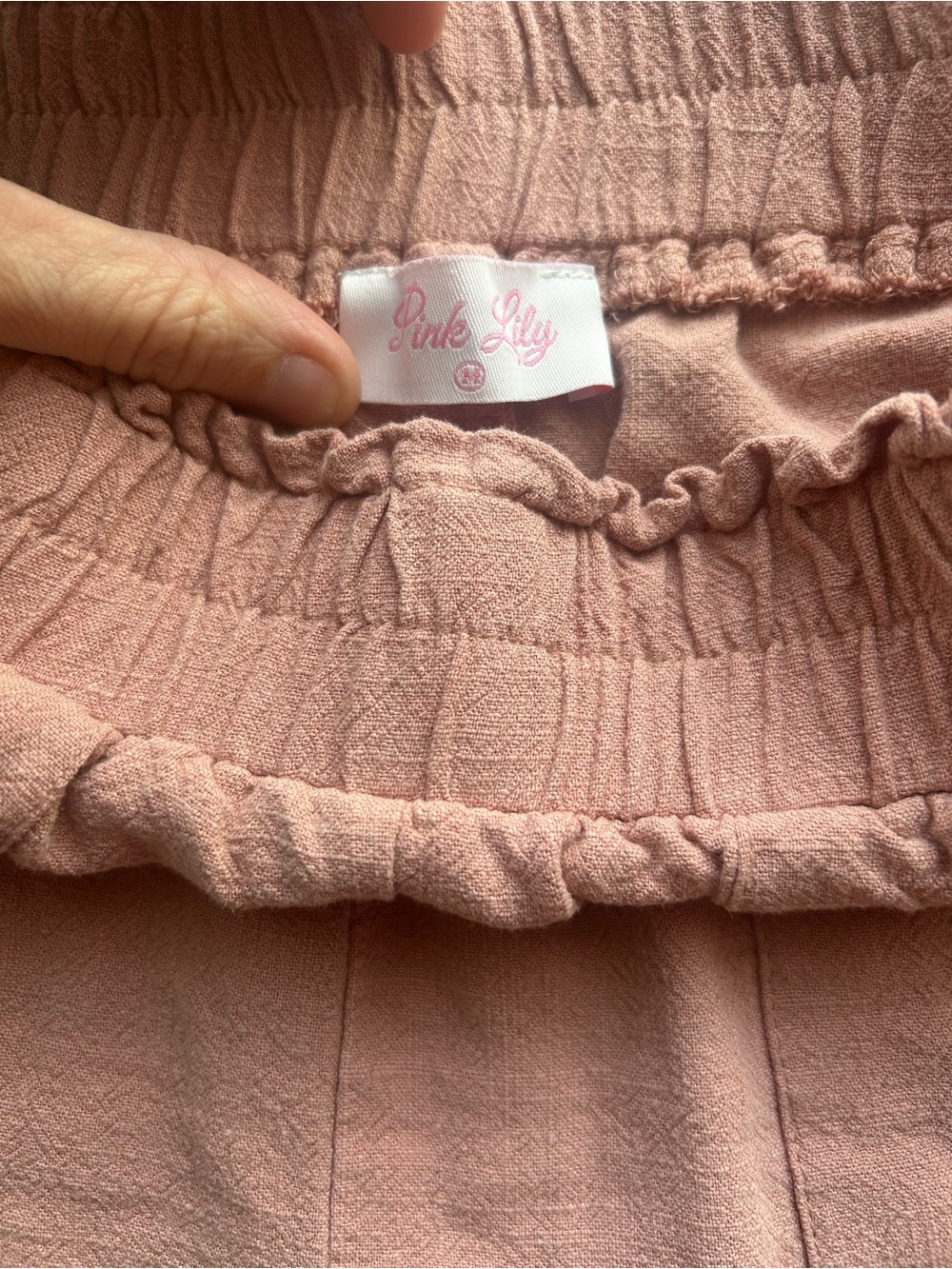 Blush Ruffle Shorts - Picture 8 of 9